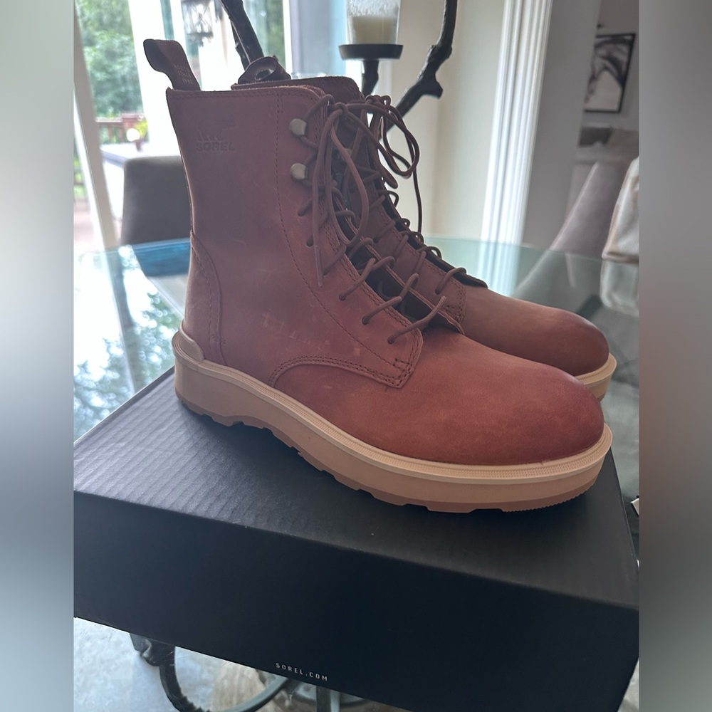 Sorel Women’s Brown Hi-Line Lace-Up Boots sz 9.5 New in Box Waterproof